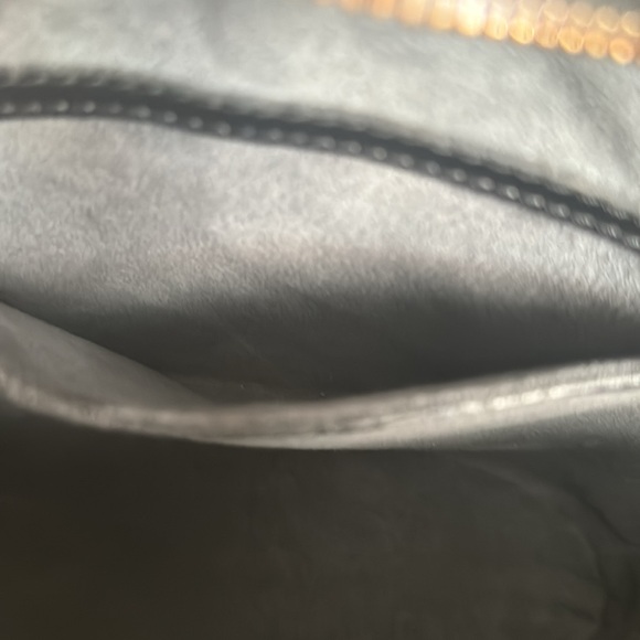 LOUIS VUITTON:GORGEOUS ST. JAQUES BLACK EPI LEATHER HANDBAG!!! AUTHENTIC! - Picture 8 of 10